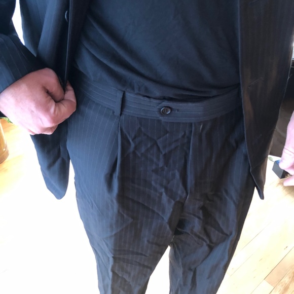 Boss suit - Picture 6 of 6